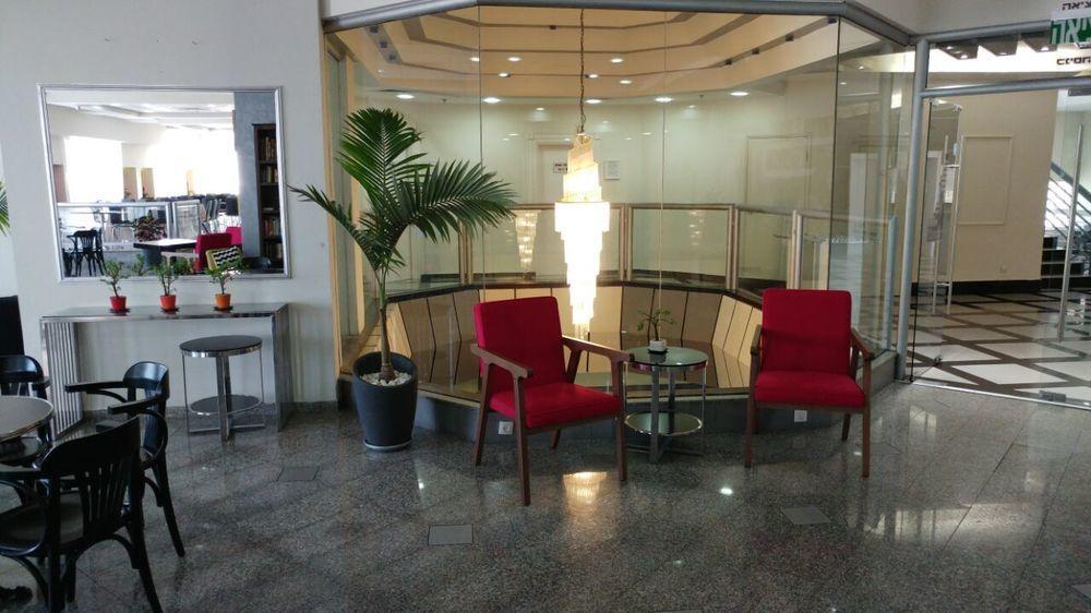 Market Hotel Хайфа Екстериор снимка