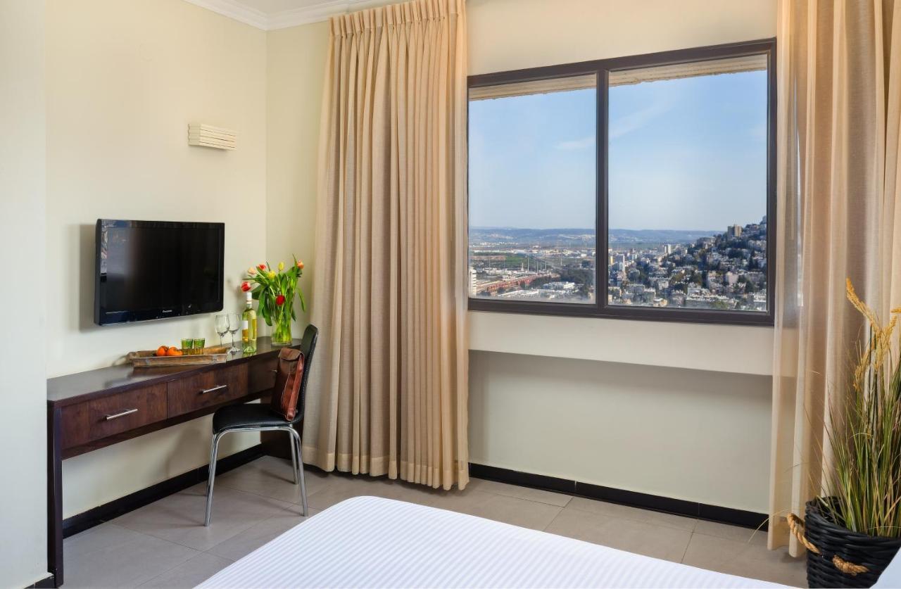 Market Hotel Хайфа Екстериор снимка